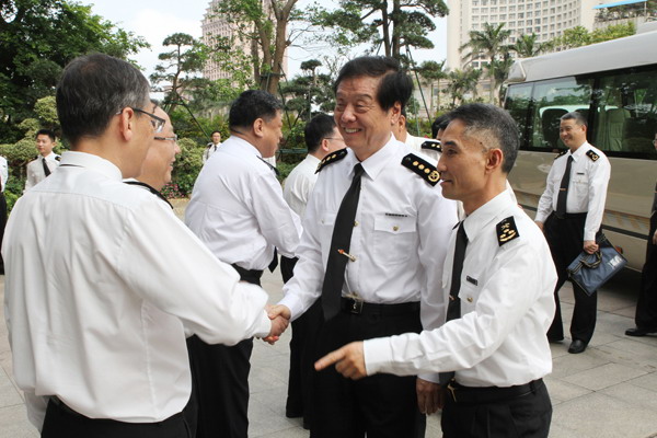 海关总署党组书记,署长于广洲一行莅湛考察调研